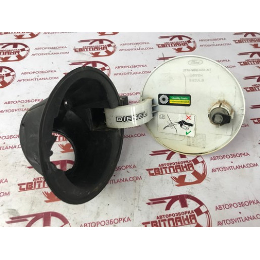 Лючок паливного бака Ford Connect 2002-2012 2T14V405A02AJ